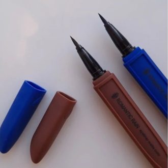 خط چشم ماژیکی قهوه ای و آبی رمانتیک