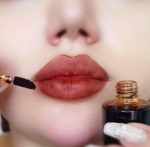 تینت لب قهوه ای موکا دیپ رومانس 24 ساعته - تصویر 3